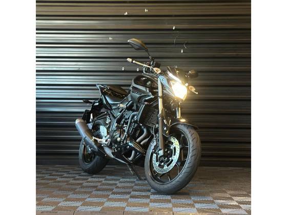 YAMAHA MT-03 ABS YAMAHA MT-03 ABS